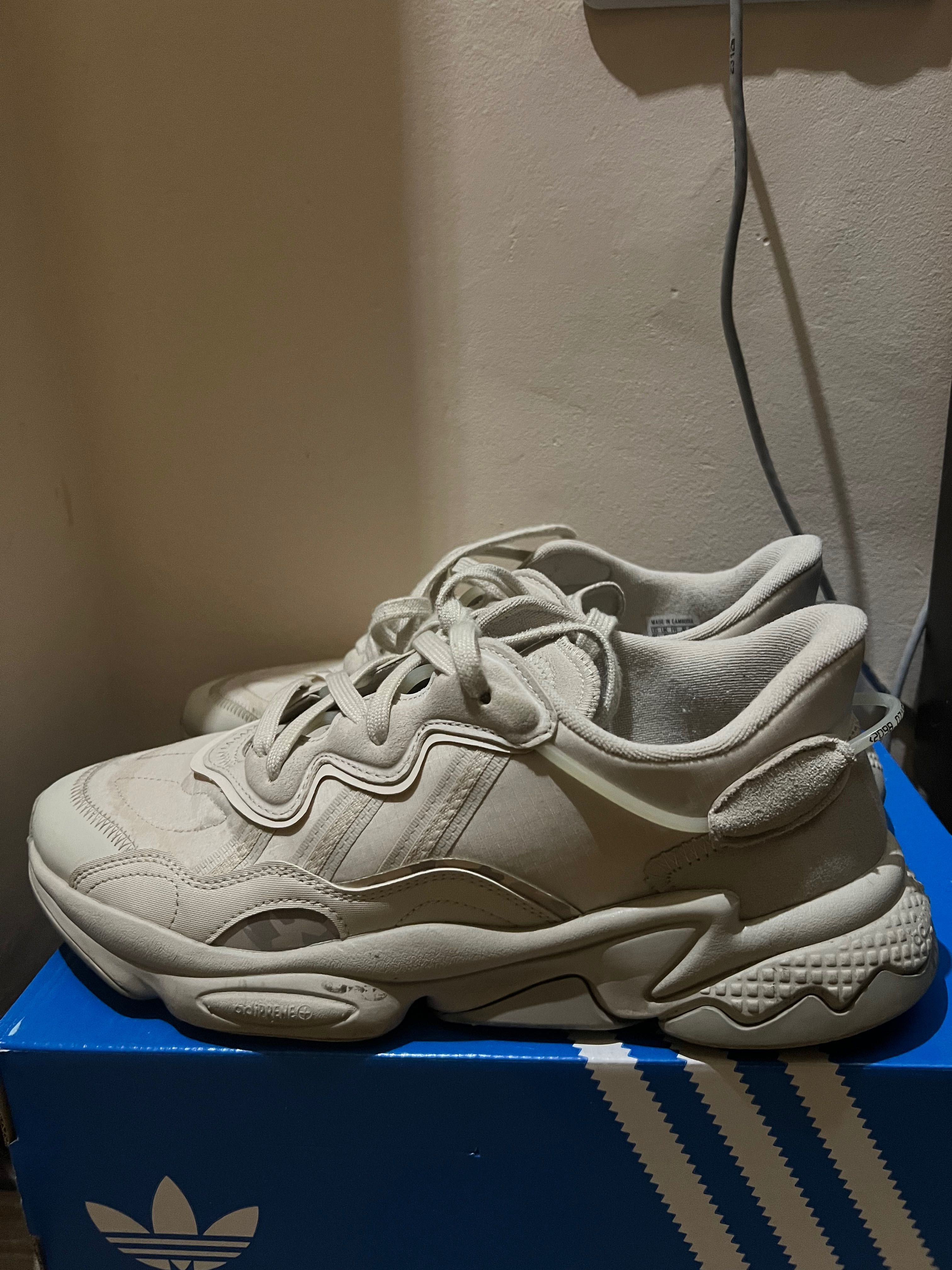 Adidas Ozweego бежави