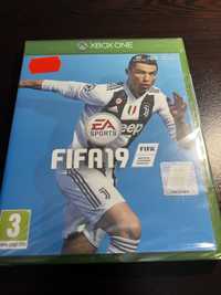 FIFA 19 XBOX .Запечатана !