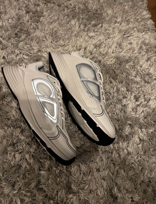 Vand Dior B30 noi