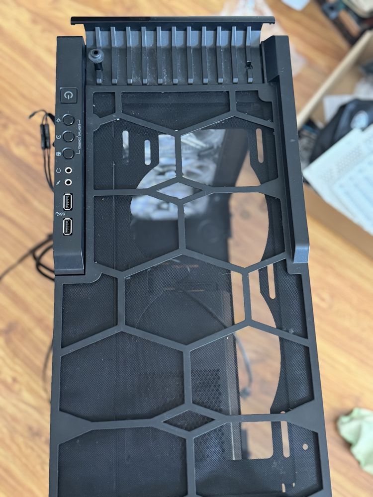 Компютърна кутия Corsair 570x