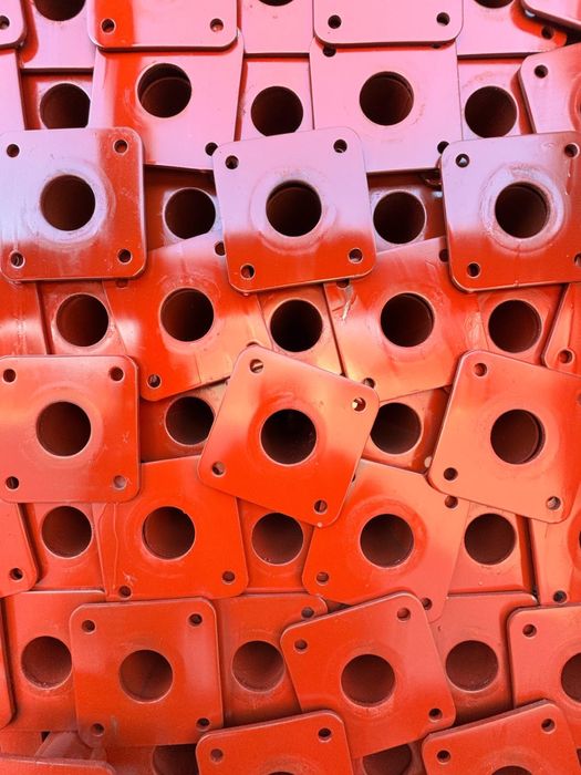 Popi metalici productie ITALIA, stalpi telescopici, schele constructii