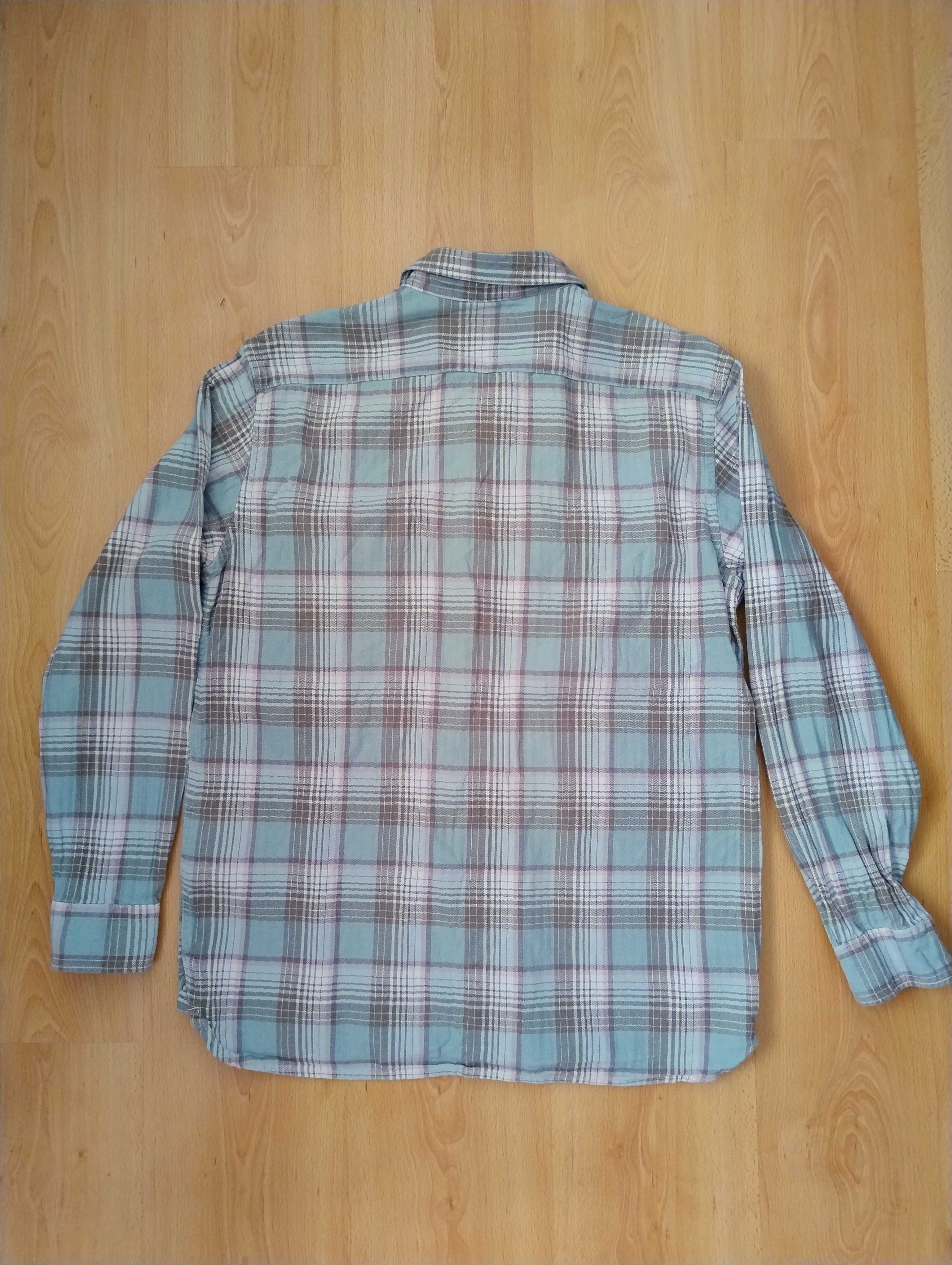 Carhartt - M,   Levi's - M, Replay - L, мъжки ризи