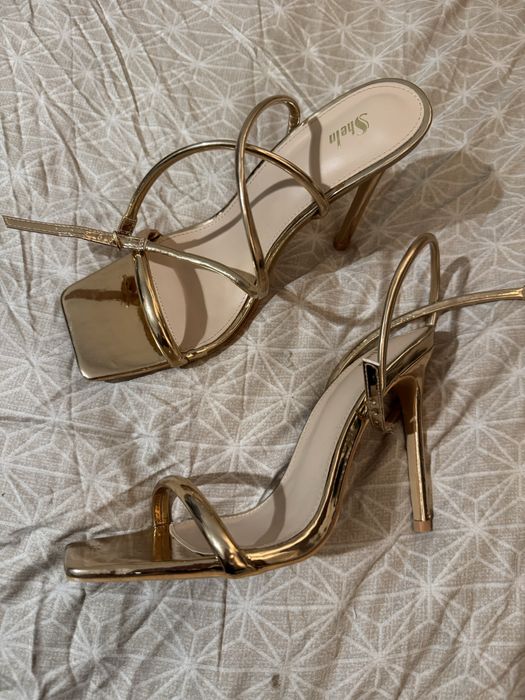 Rose-gold токчета