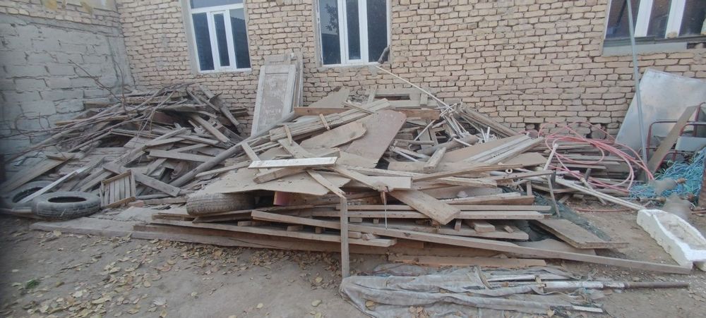 Чёрный потолок сотилади