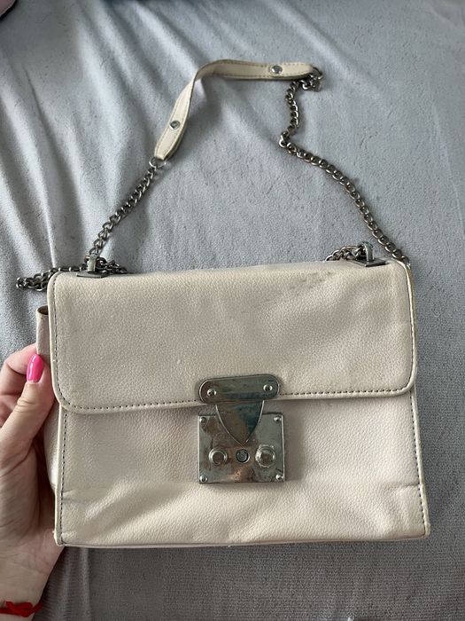 Дамски чантички различни видове