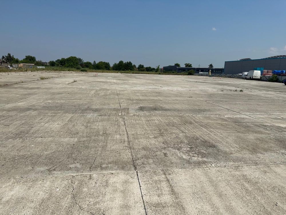 Închiriez platformă betonată