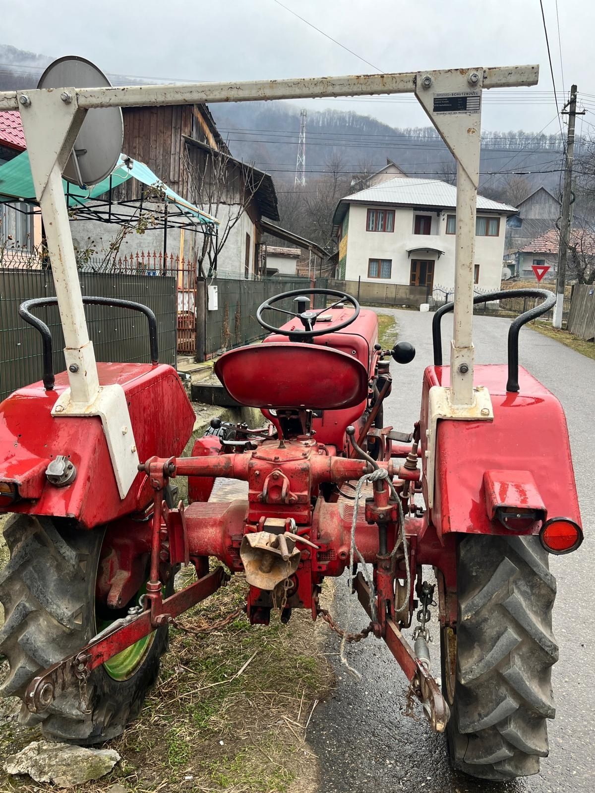 Vând Tractor din Germania