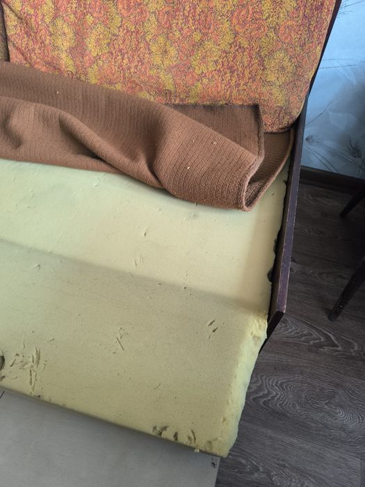 Диван из дерева, раскладной