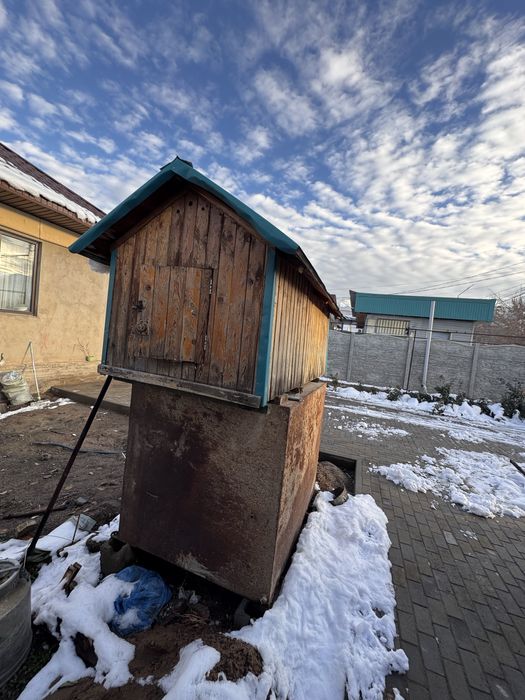 Продам теплую будку