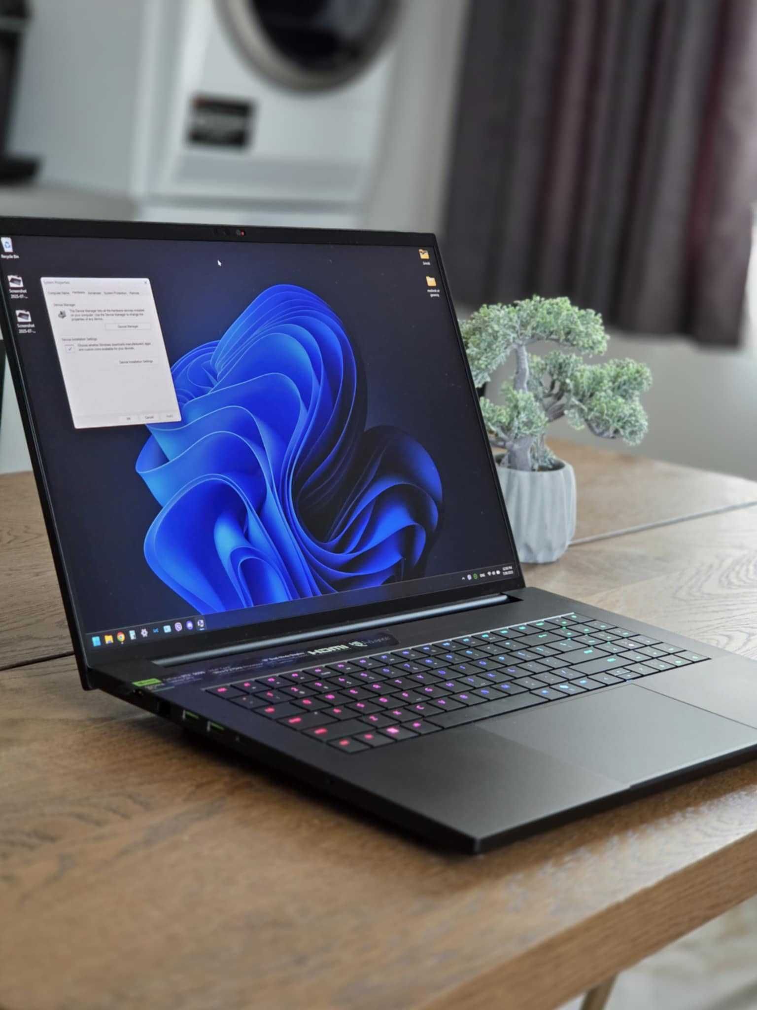 Razer Blade 18 2025