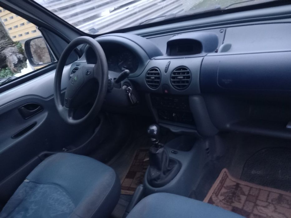 Рено Канго бензин