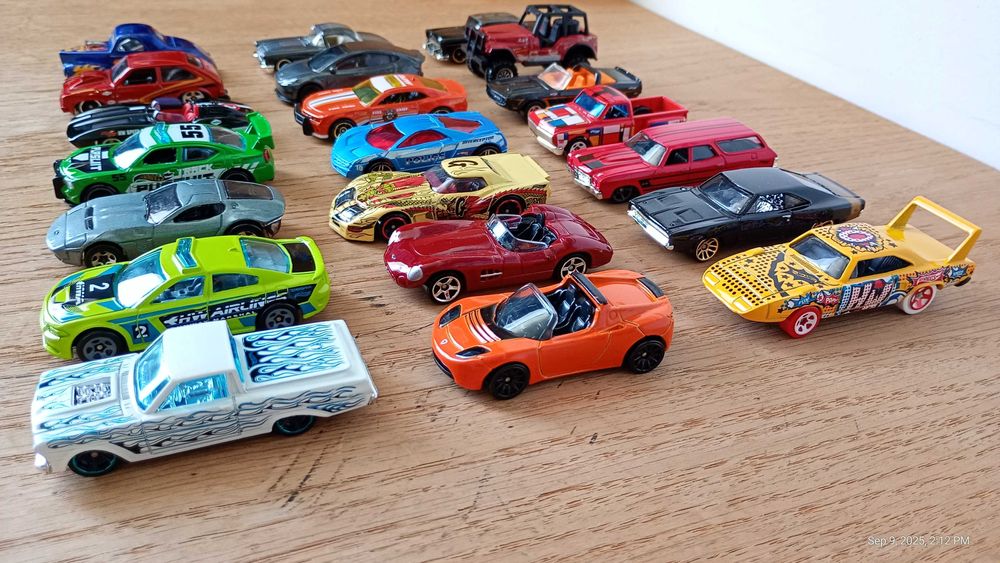 Метални колички Hot Wheels Matchbox Хот Уилс Мачбокс Welly Maisto