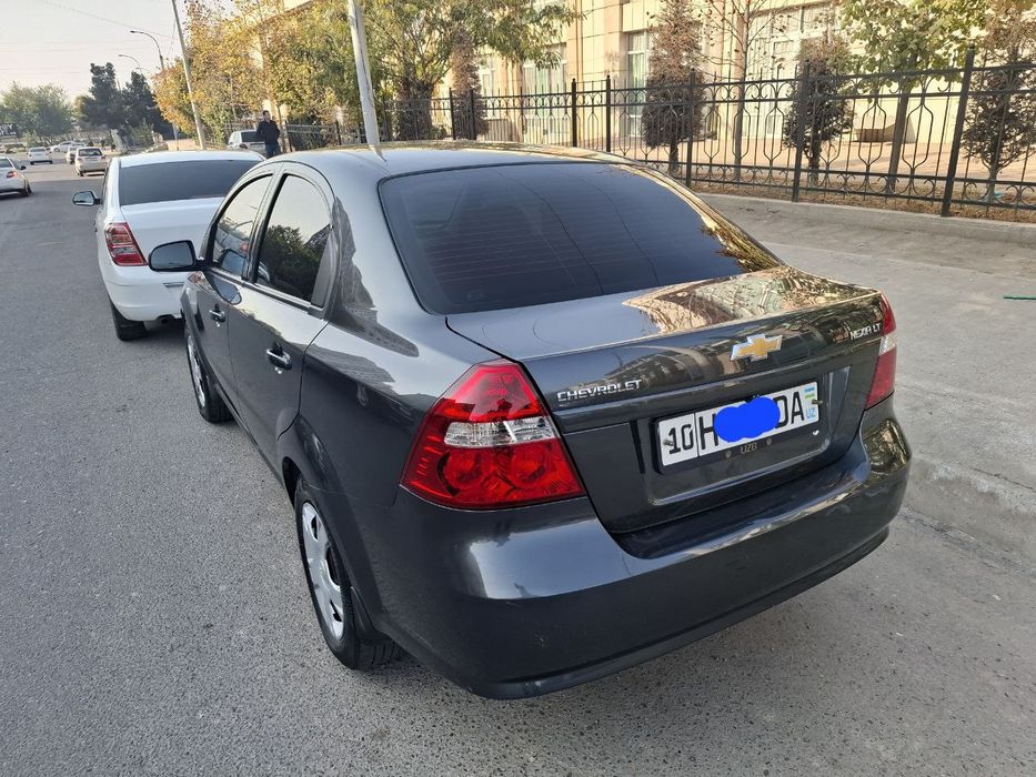 Srochna Nexia 3 sotiladi kraska toza