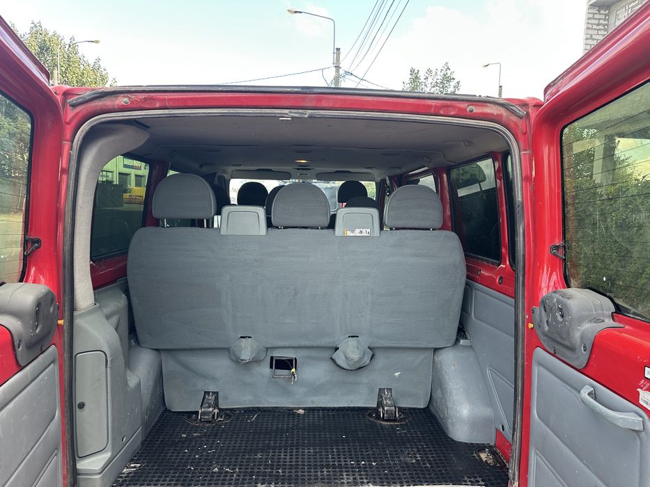 Ford Tranzit/2010/2.2TDCI/8+1Locuri/6+1vit/AC/Fiscal-4.490€