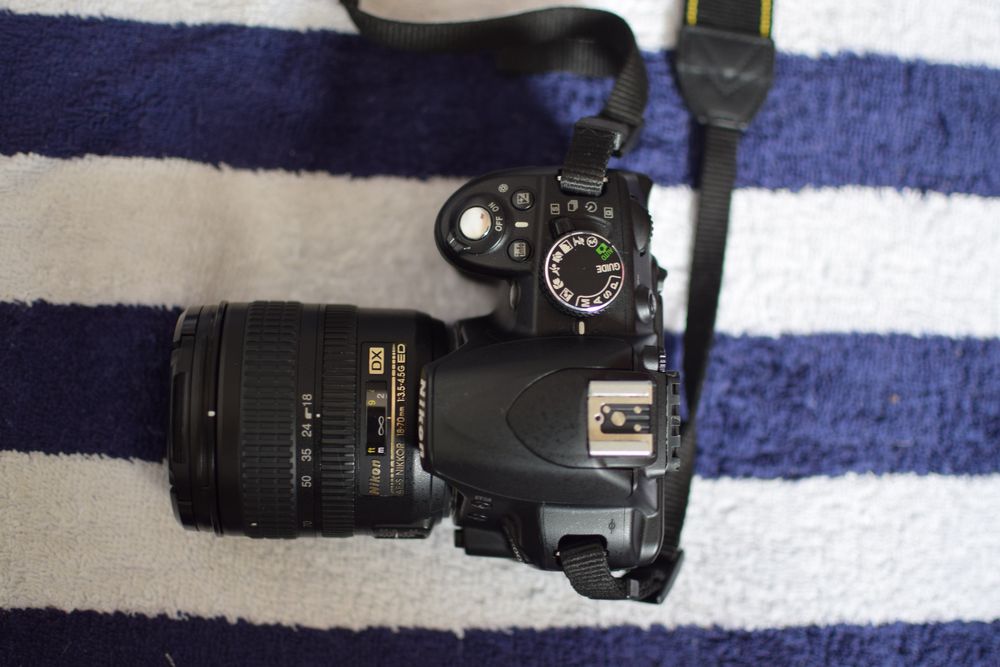 Nikon D3100 + 18-70mm + accesorii