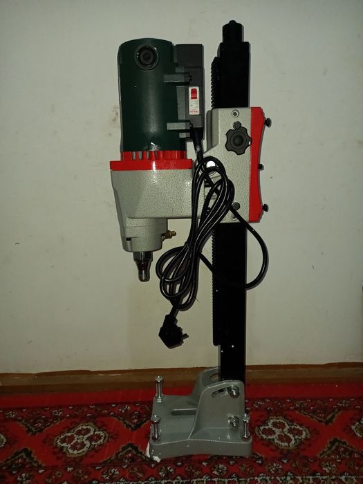 Beton teshadigan apparat - Sprayer
