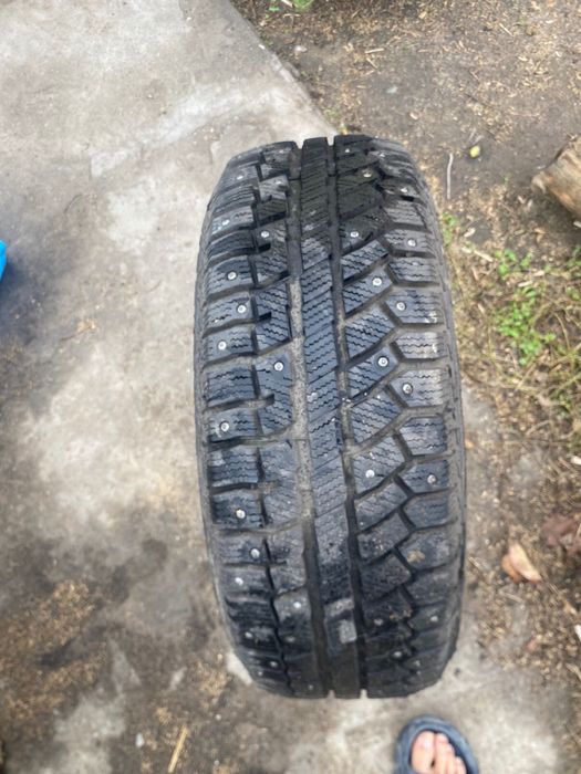 Продам покрышку 16