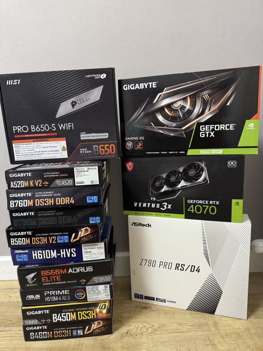 Коробки от материнских плат, видеокарт разные