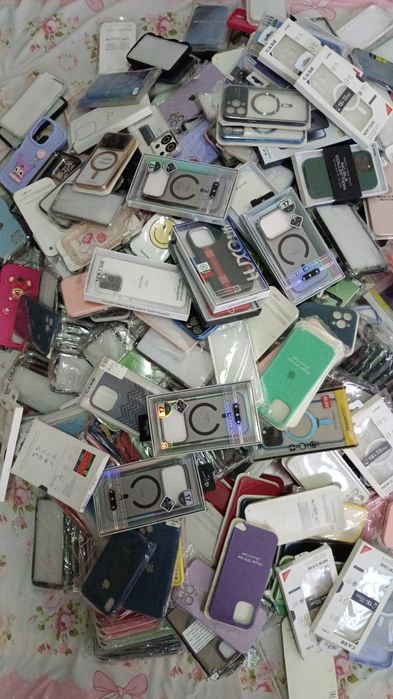 Продам чехлы для мобильных телефонов