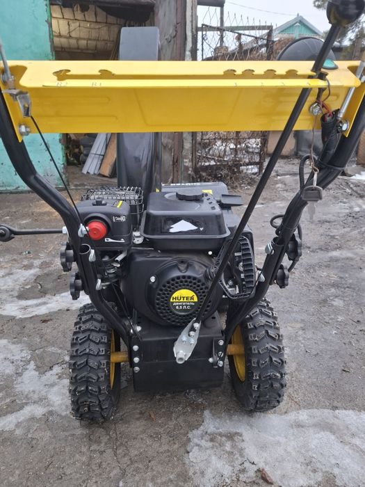 Снегоуборочная техника