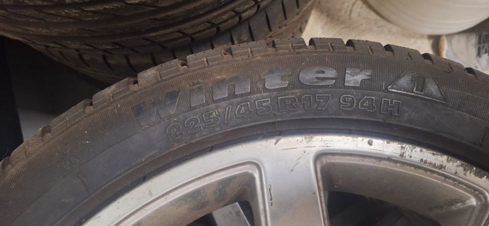 Зимни гуми с джанти 225 45 17 Audi, VW, Skoda, Seat