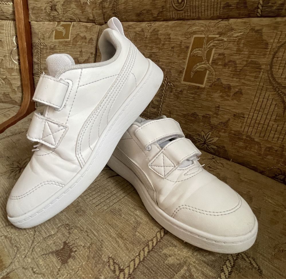 Pantofi Sport Puma marime 32