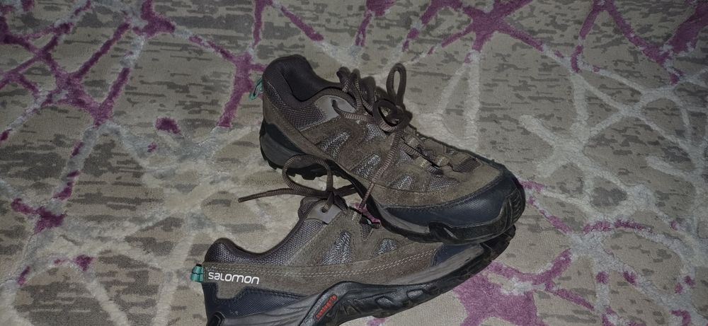 Ghete / adidasi SALOMON/ Solomon