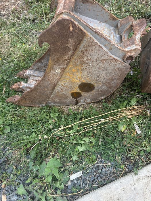 Vand 3 cupe 2 de 30 si una de 60