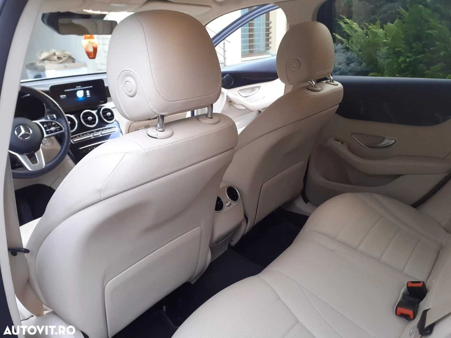 Vand autoturism Mercedes Benz GLC 200 Benzina Mild-Hybrid, 9 viteze