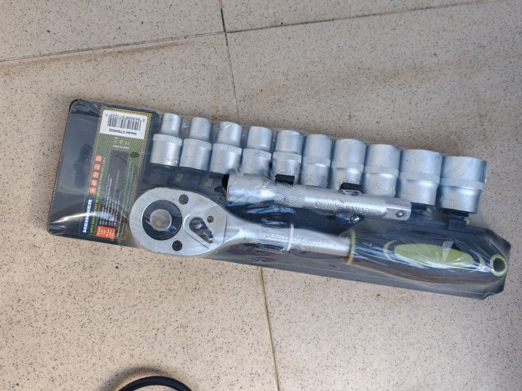 Set 12 piese Heinner CR-V, 1/2", 10 chei tubulare 10-24