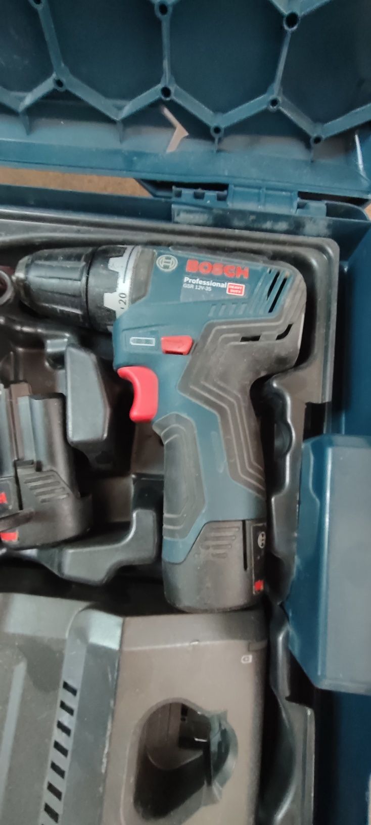 Винтоверт bosch  12-35