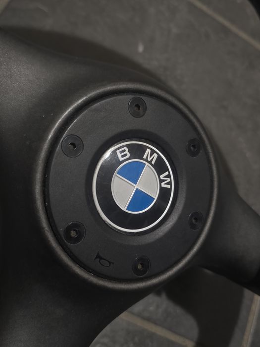 Волан БМВ Е30, Е34, Е32 и др Nardi Blackline 365mm ОЕМ