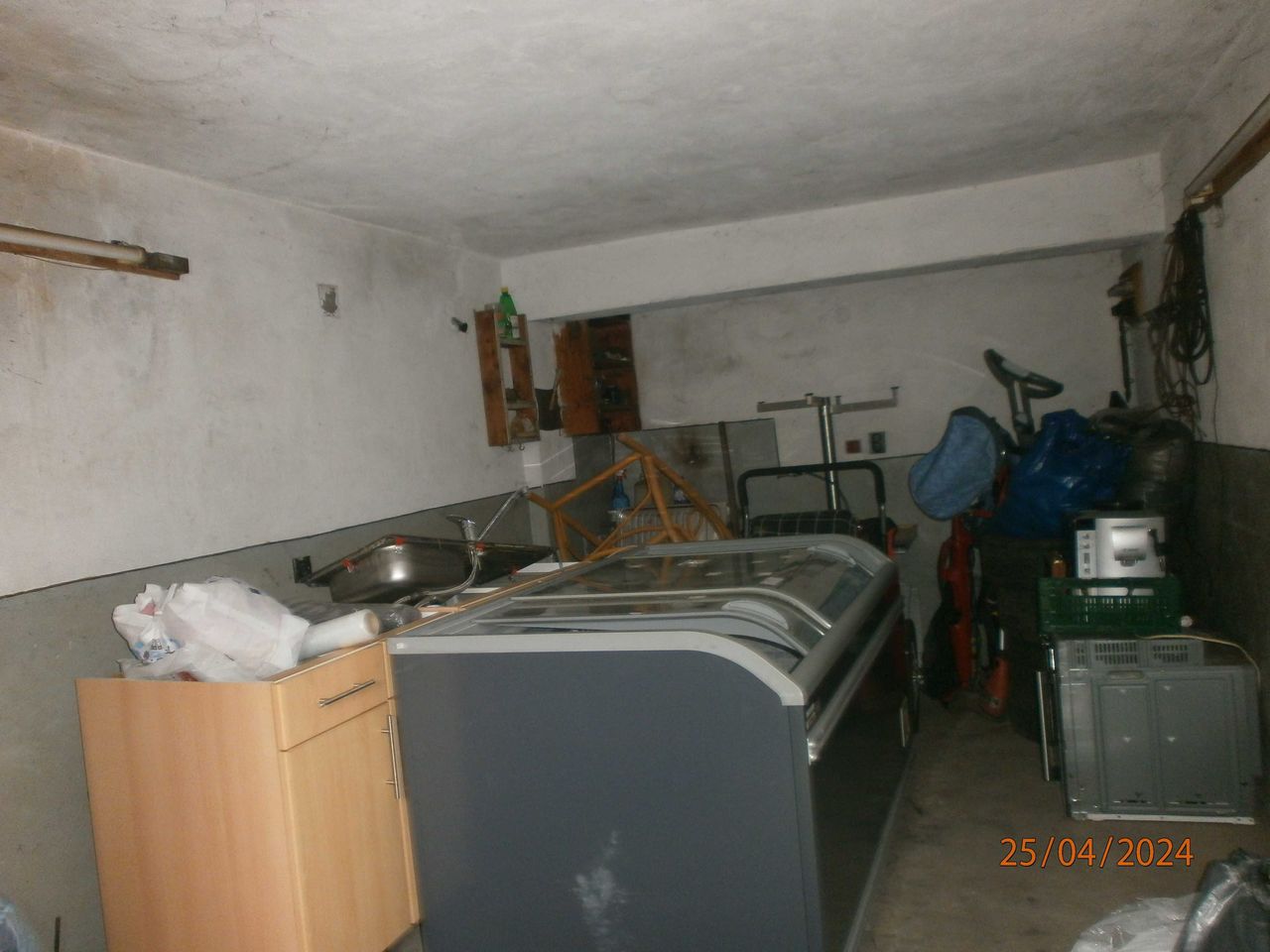 Продава се Тристаен апартамент в Плевен, Дружба 1 - 103 кв.м за 495 €/кв.м - Снимка #19