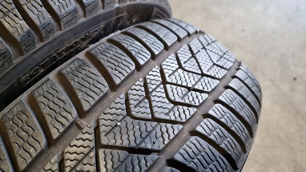 225/55/17 PIRELLI 4бр