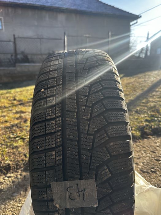Roti cu jante bmw  215/60/R17 , cauciucuri de iarna BMW,