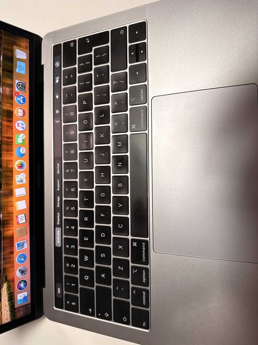 Macbook Pro 13'' din 2018, i5 2.3Ghz, 16GB RAM, Baterie Slaba, 256GB