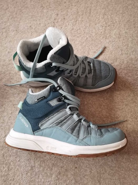 Vând încălțăminte  toamnă/iarnă. Mărimi: 37.5-39. Stare foarte bună.