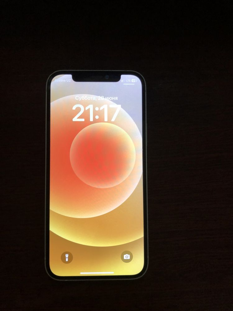 Iphone 12 white 64 GB