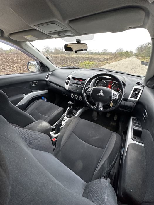 Mitsubishi Outlander 2.0 DI- D на части