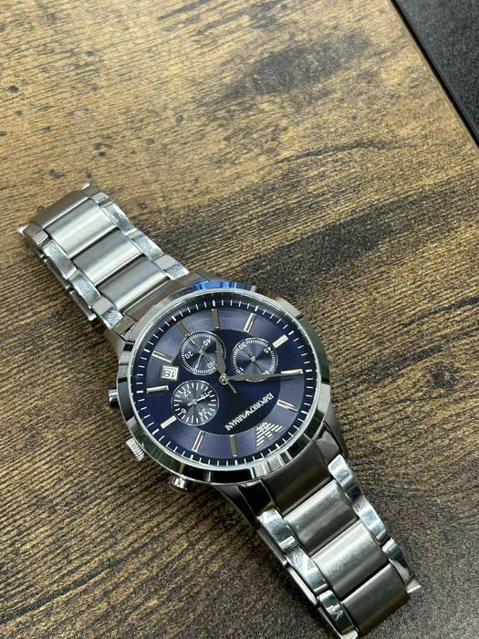 Часовник Emporio Armani
