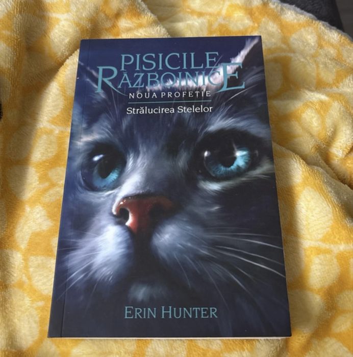 Pisicile razboinice Erin Hunter volumul 10