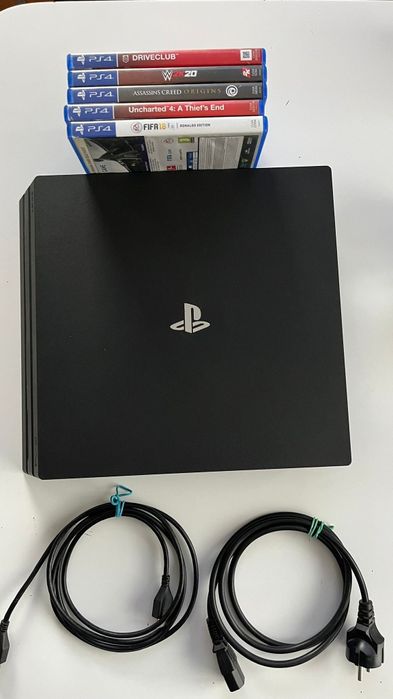 PlayStation PS4 Pro 1Tb + 5 JOCURI INCLUSE