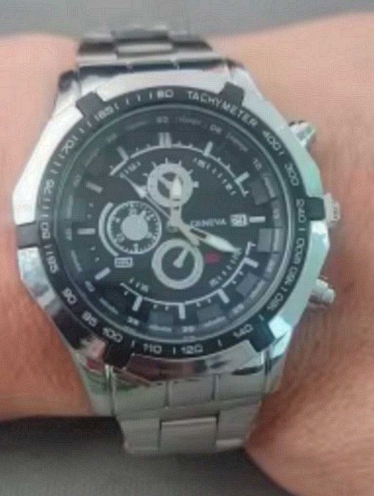 Ceas de mana cu quartz