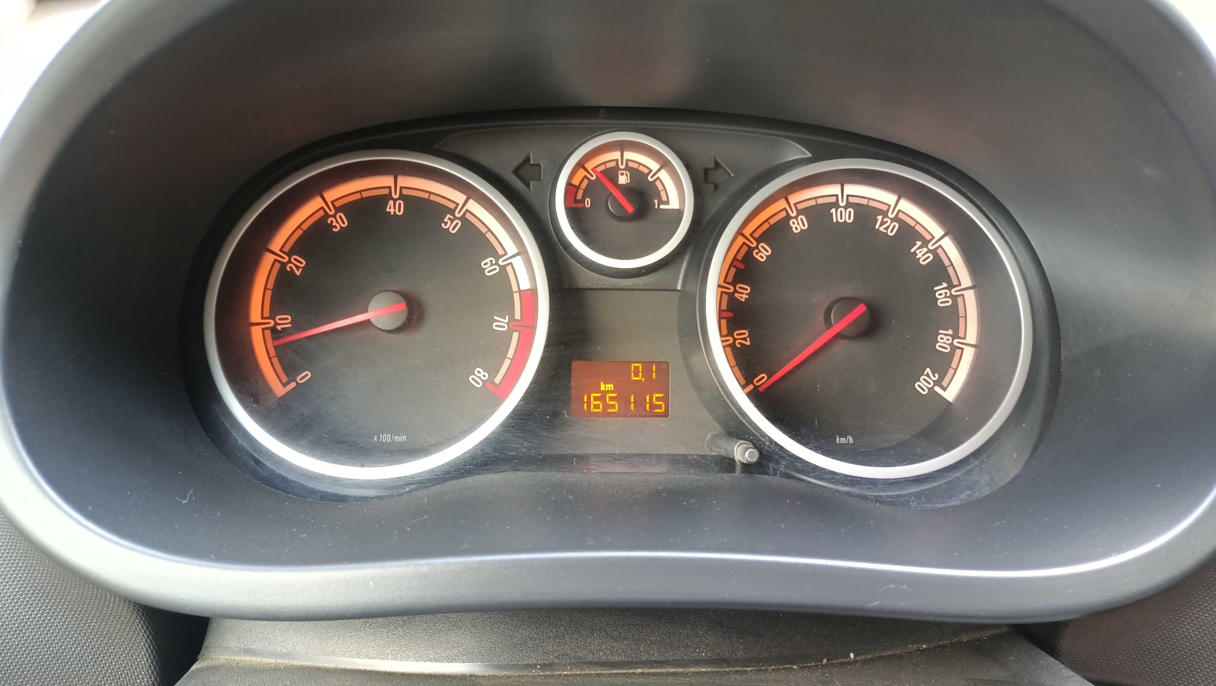 Opel Corsa D 2008г