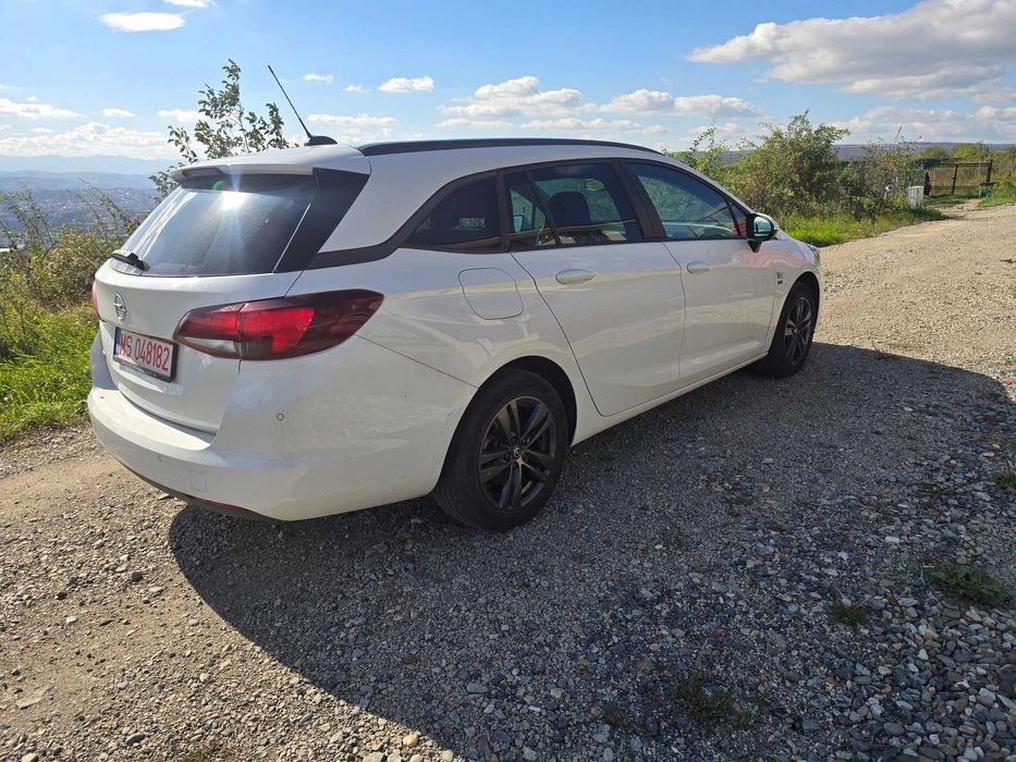 Opel Astra k  1,5D ,122 cai