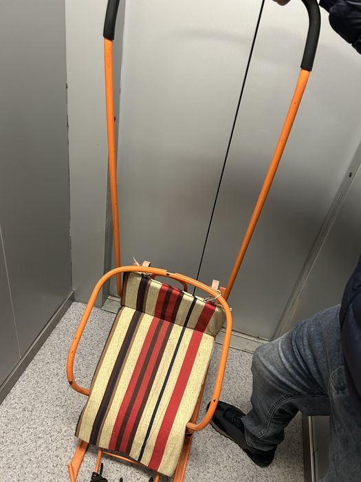 Продам зимние санки