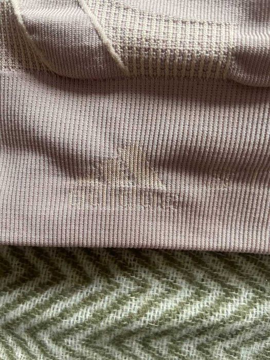 Продавам ново спортно горнище Adidas Stella Maccartney