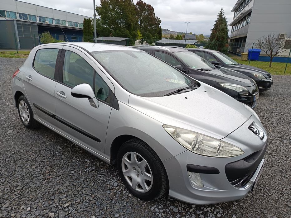 Vând Peugeot 308 benzină