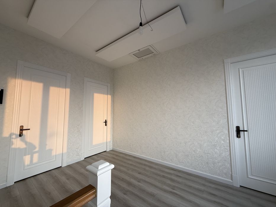 Uchaska Sergile Yuqori Darhon 1.7 sotix 5 ta xona + oshxona Evro remot