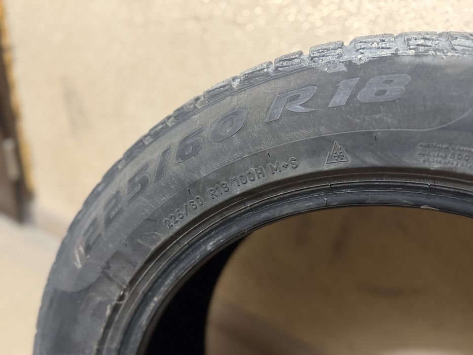 Зимни гуми PIRELLI Sottozero 3, 225/60 R18 100H